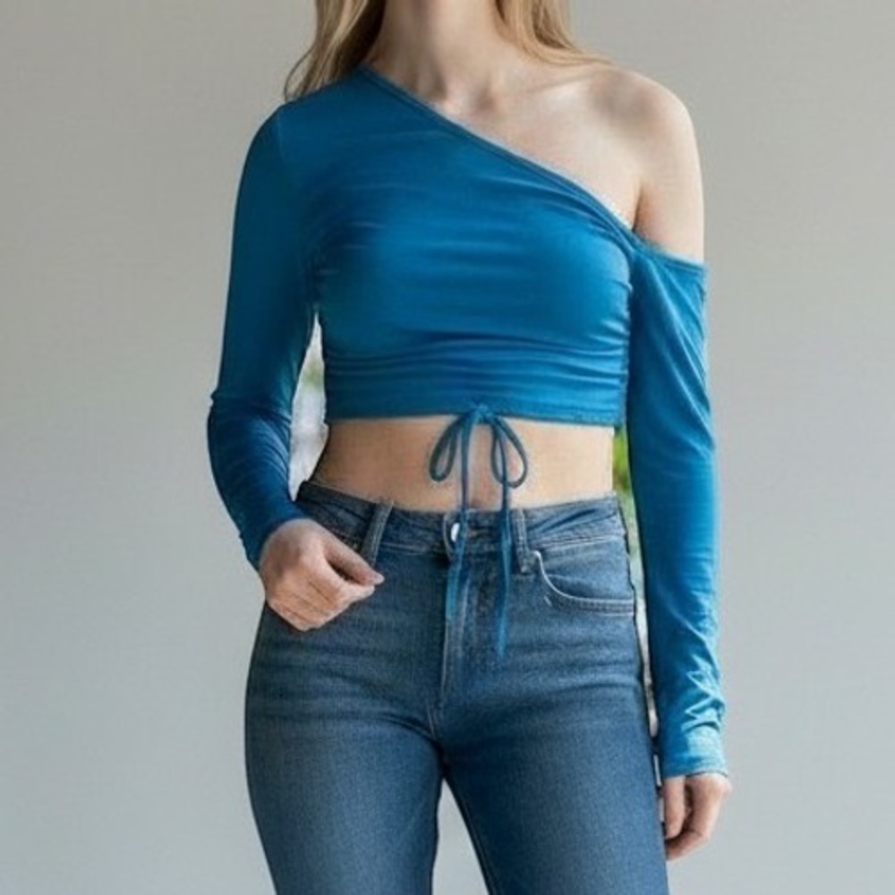 407 Y2K Princess Polly One Shoulder Crop Top 6 Blue Cutout Ring Detail